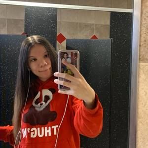 Meet your Posher, Ariana